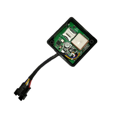 Mini-gps-tracker met alarm voor te hoge snelheid Motor op afstand afgesloten auto-tracker